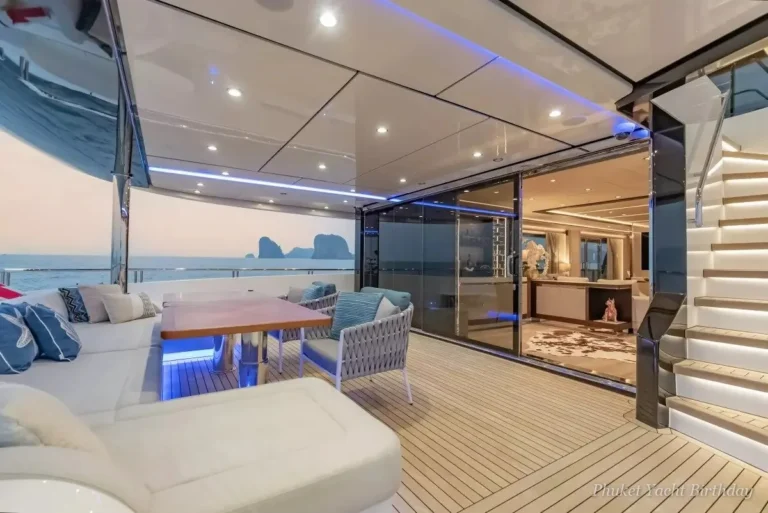 Orchid Crown 139 superyacht with sun-deck jacuzzi in Phuket (2)