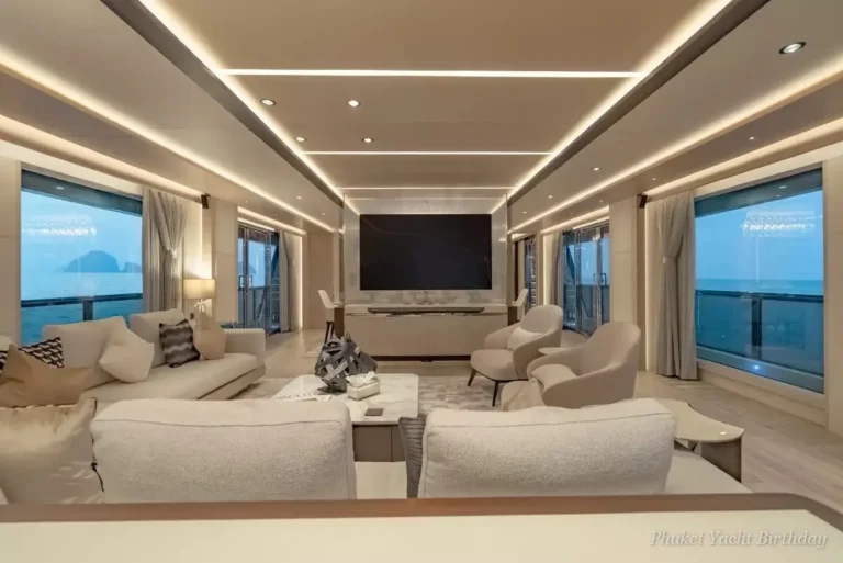 Orchid Crown 139 superyacht with sun-deck jacuzzi in Phuket (3)