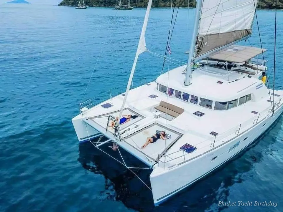 Palm Breeze 50 sailing catamaran for birthday cruises in Phuket (3)